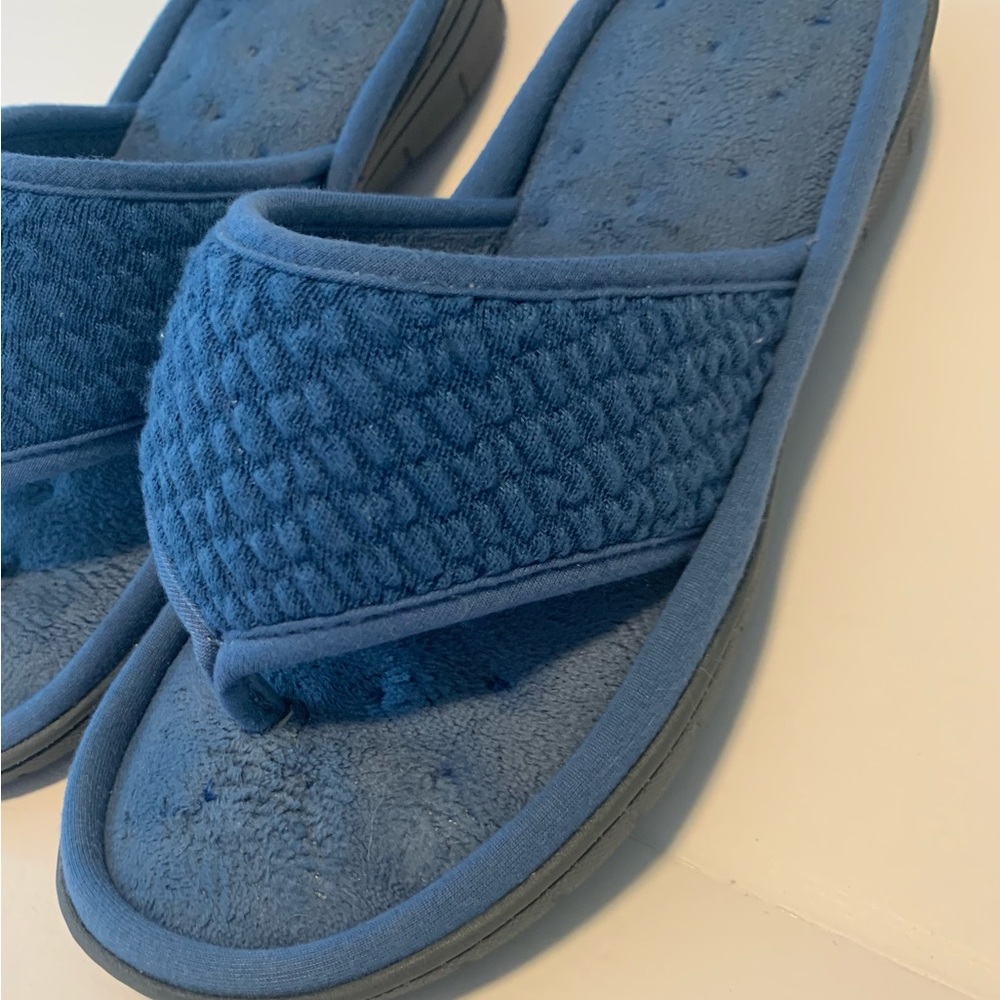 Isotoners Slippers Women's Terry Flip Flop Blue Size 8.5-9